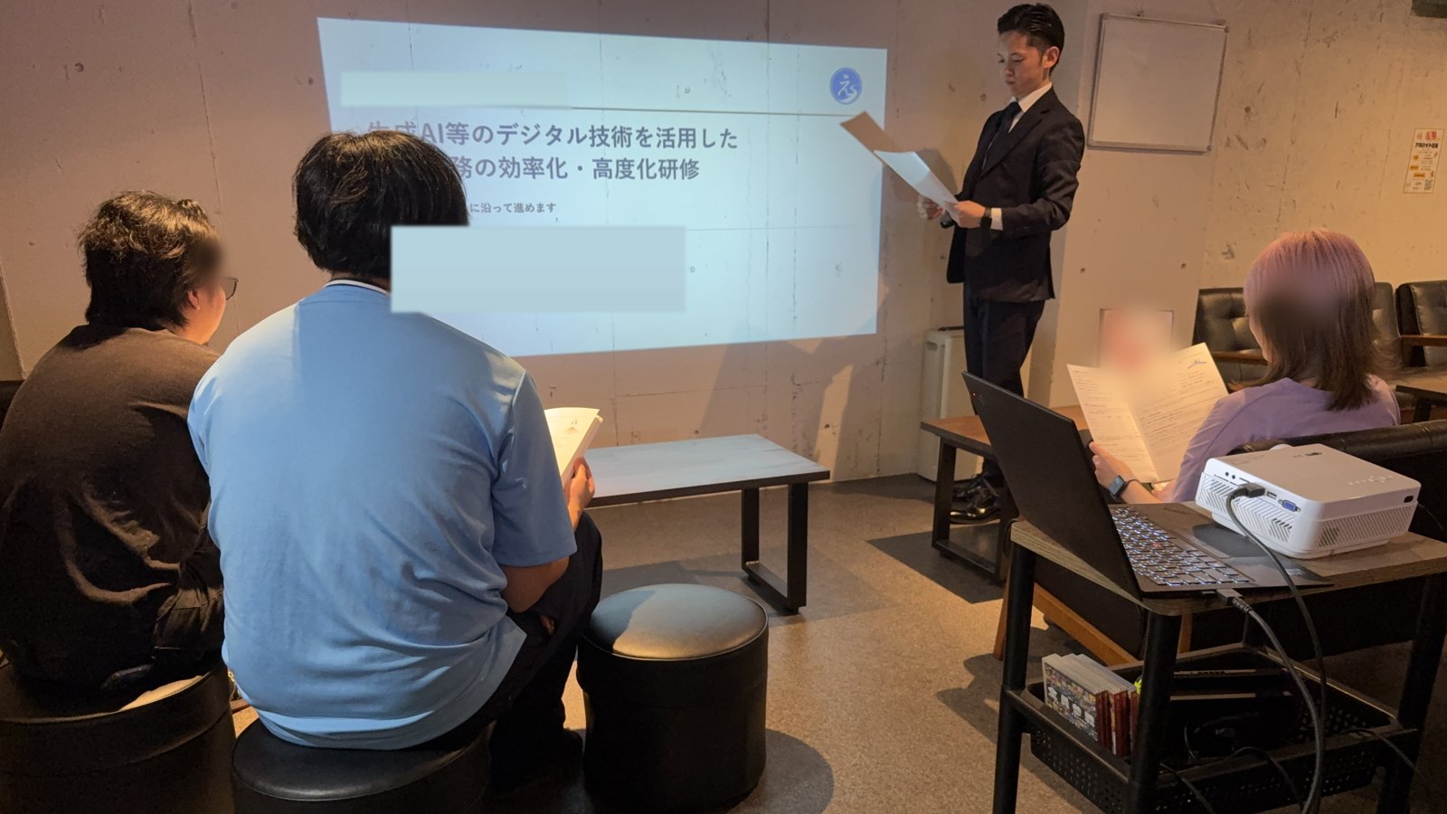サービス業（店舗運営・催事販売）の研修風景